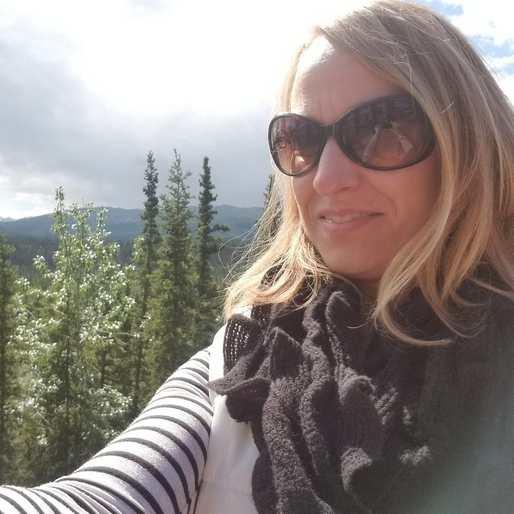 Meet your Posher, Crystal